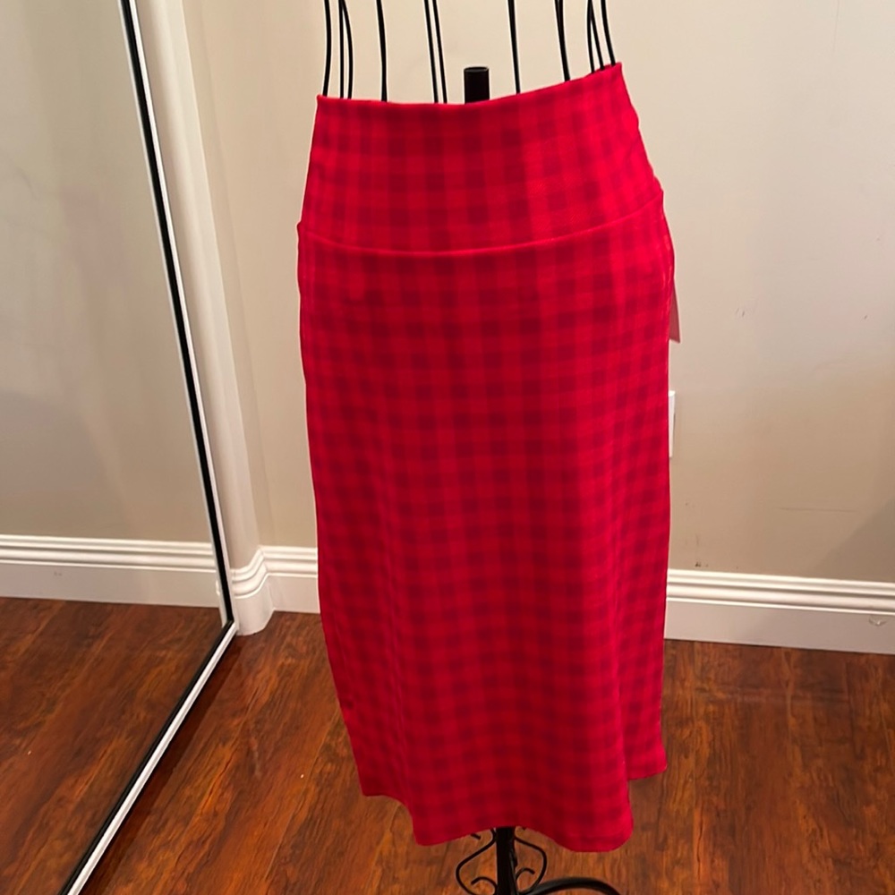 Lularoe Cassie pencil skirt size XL. New with tags.